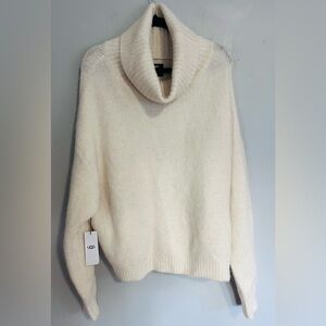 UGG Alpaca Wool Blend Turtleneck Sweater XL Cream Cozy Quiet Luxury Comfy Soft